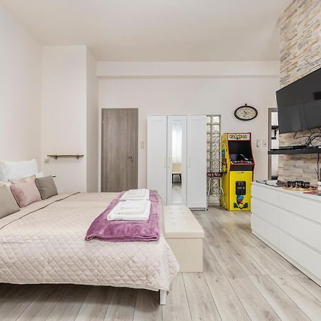 Galaxy Apartement Lift Parking Budapest Luaran gambar