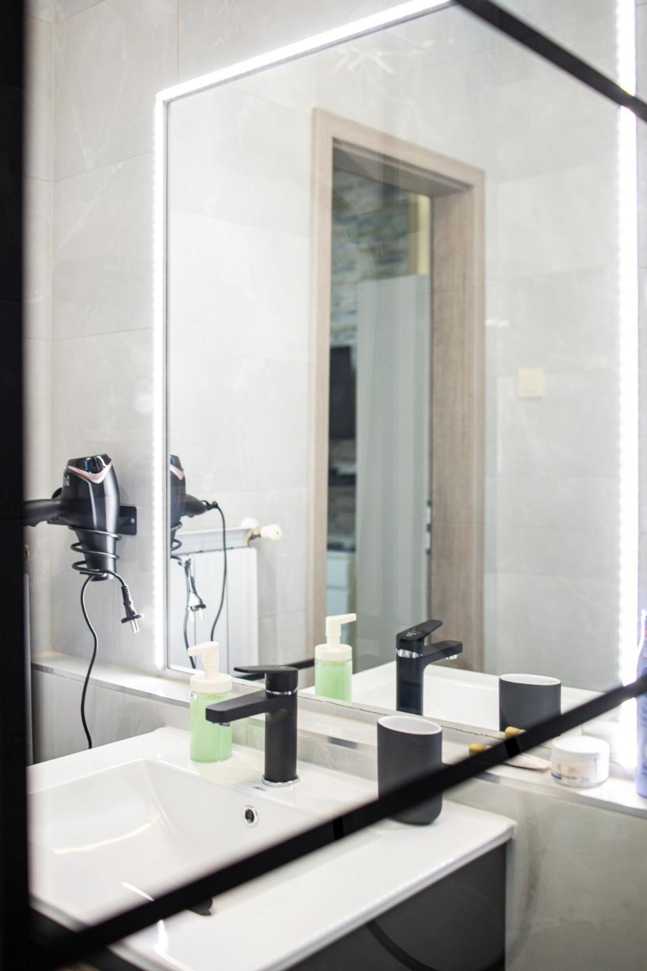Galaxy Apartement Lift Parking Budapest Luaran gambar