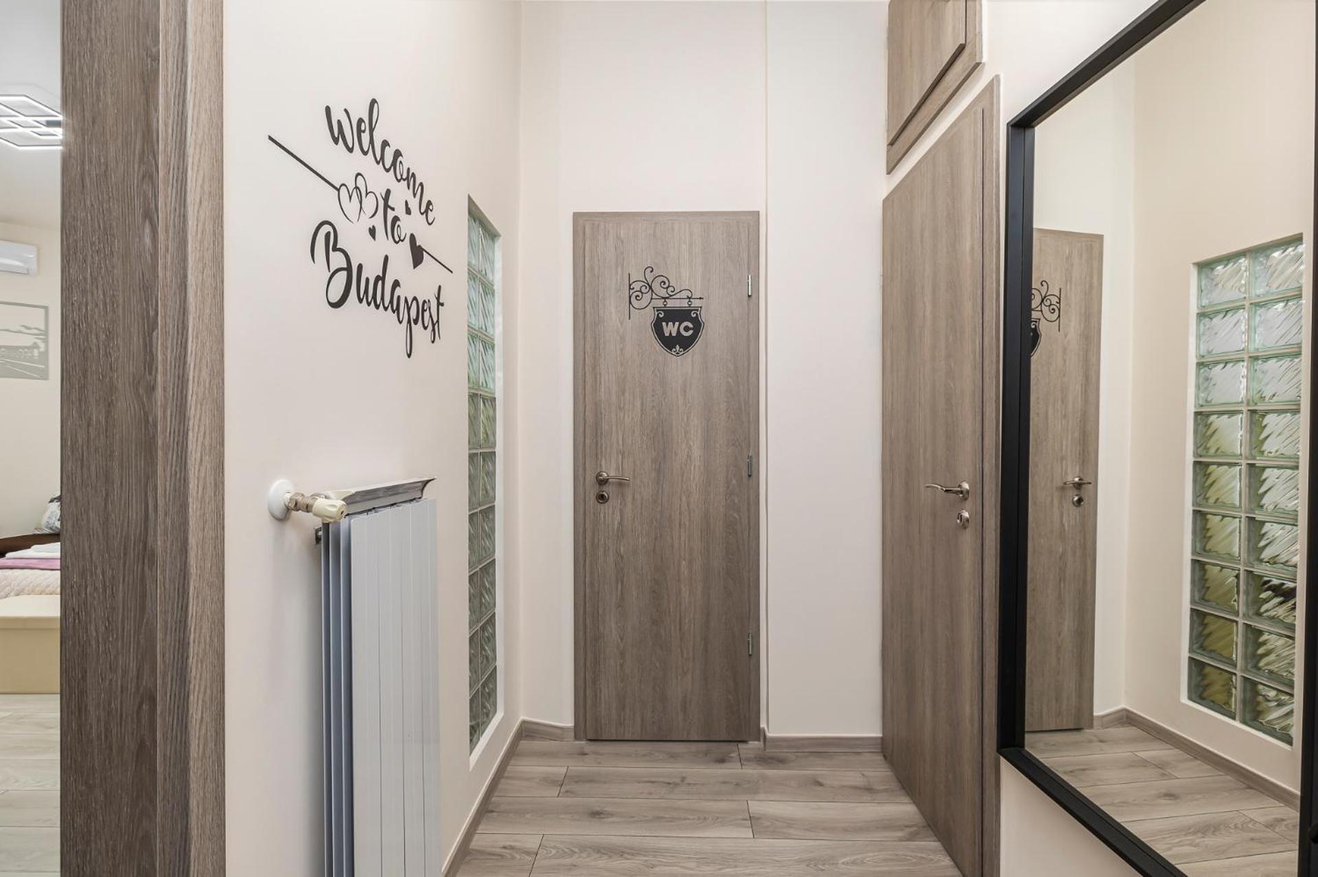 Galaxy Apartement Lift Parking Budapest Luaran gambar